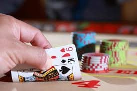 Live dealer menunjukkan status closing Live dealer roulette dengan status closing time